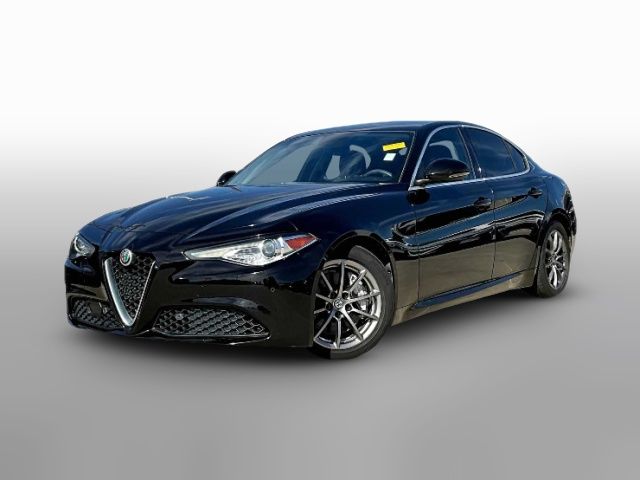 2017 Alfa Romeo Giulia Base