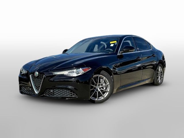 2017 Alfa Romeo Giulia Base