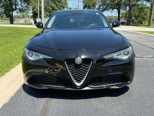 2017 Alfa Romeo Giulia Base