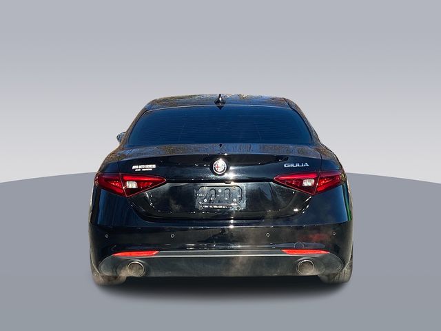 2017 Alfa Romeo Giulia Ti