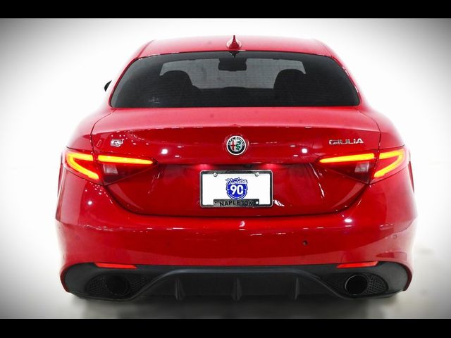 2017 Alfa Romeo Giulia Base