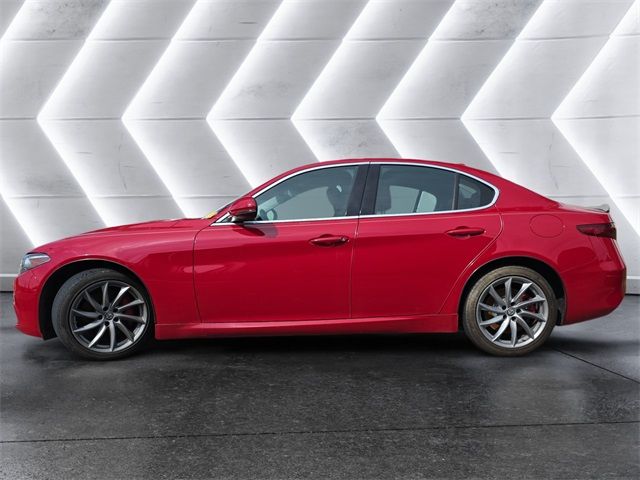 2017 Alfa Romeo Giulia Base