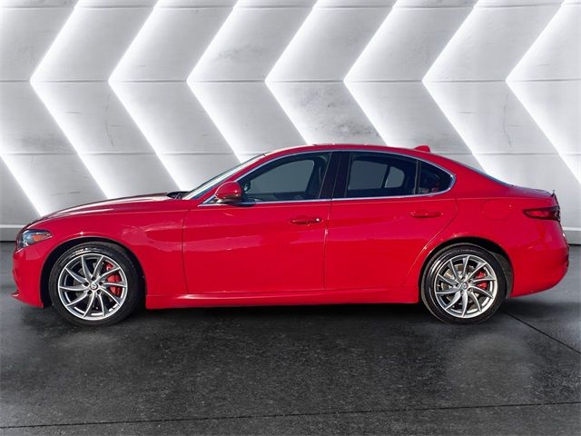 2017 Alfa Romeo Giulia Base