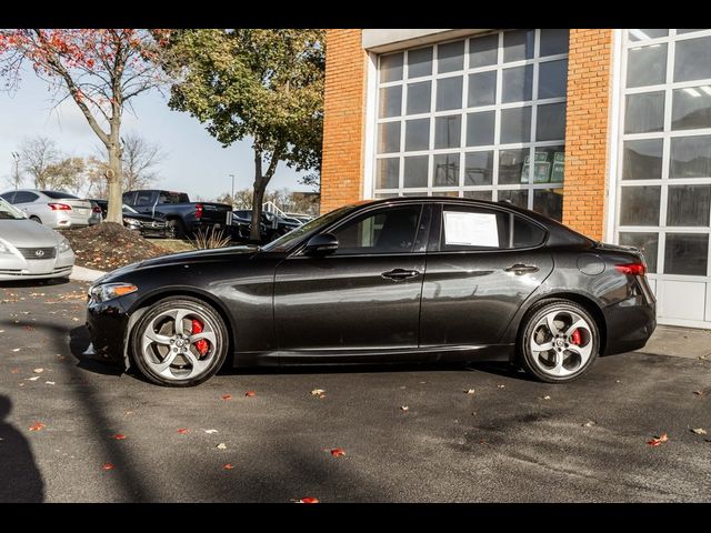 2017 Alfa Romeo Giulia Base