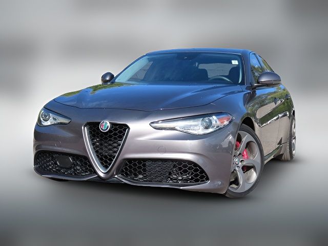 2017 Alfa Romeo Giulia Base