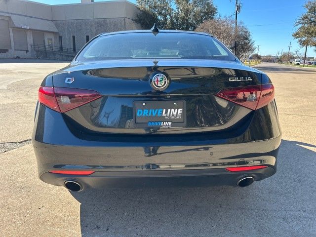 2017 Alfa Romeo Giulia Base