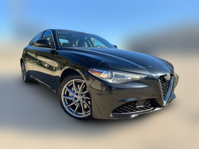 2017 Alfa Romeo Giulia Base