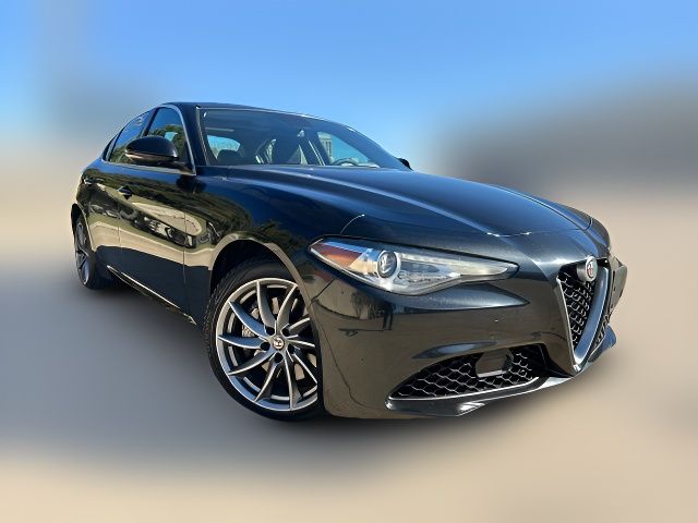 2017 Alfa Romeo Giulia Base