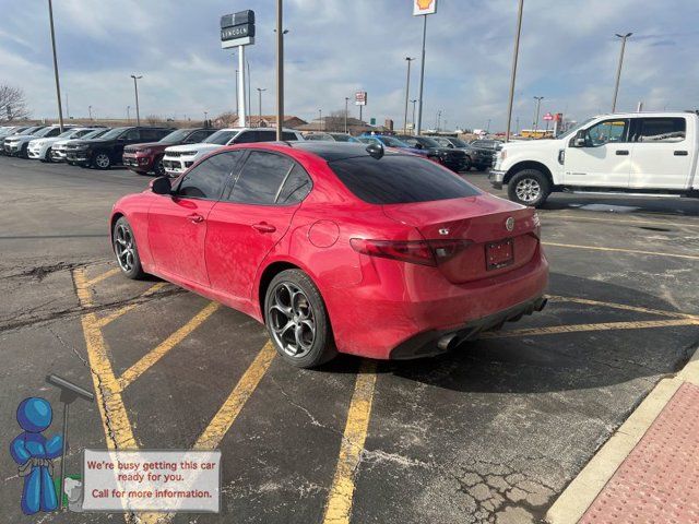 2017 Alfa Romeo Giulia Base