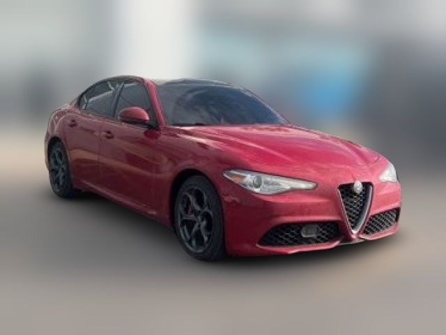 2017 Alfa Romeo Giulia Base