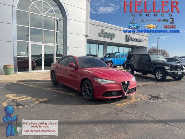 2017 Alfa Romeo Giulia Base