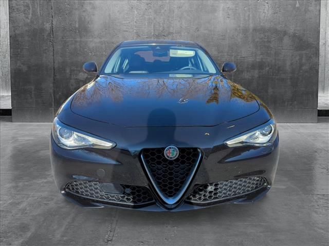 2017 Alfa Romeo Giulia Base