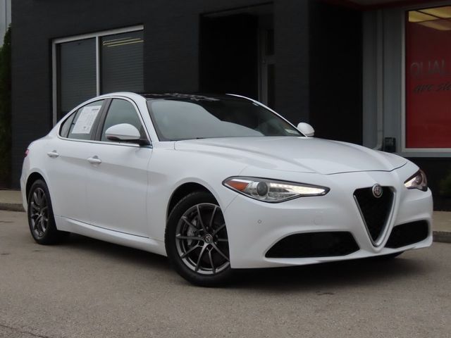 2017 Alfa Romeo Giulia Base