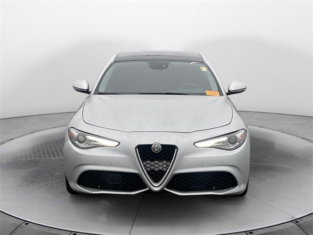 2017 Alfa Romeo Giulia Base