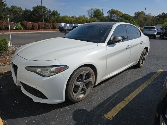 2017 Alfa Romeo Giulia Base