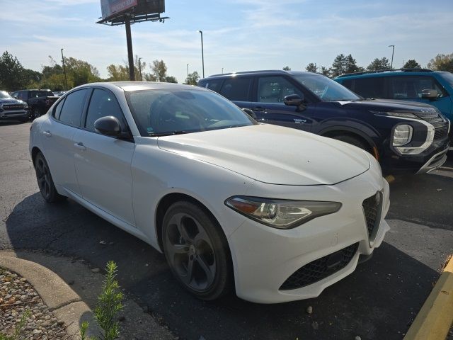 2017 Alfa Romeo Giulia Base