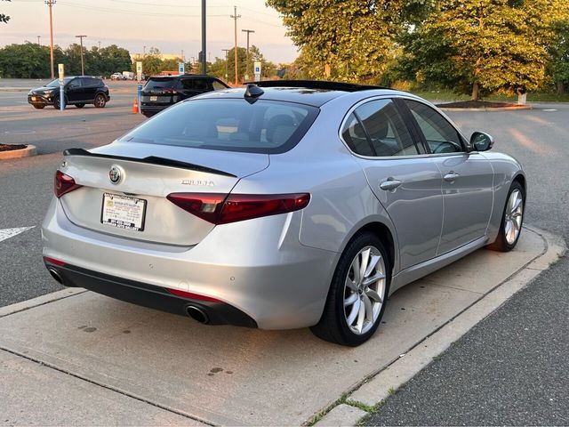 2017 Alfa Romeo Giulia Base