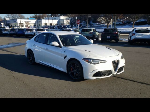 2017 Alfa Romeo Giulia Quadrifoglio