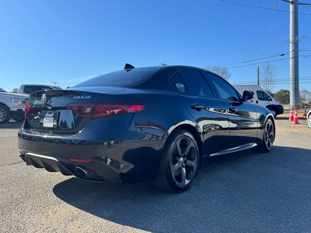 2017 Alfa Romeo Giulia Base