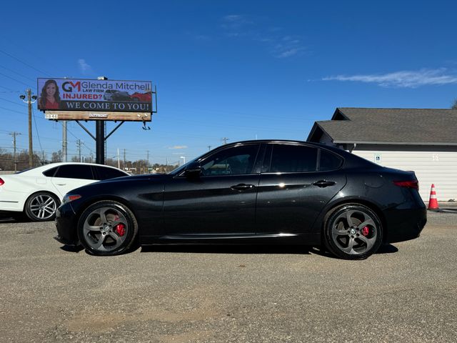 2017 Alfa Romeo Giulia Base