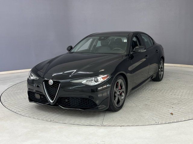 2017 Alfa Romeo Giulia Base