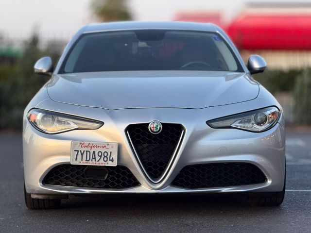 2017 Alfa Romeo Giulia Base