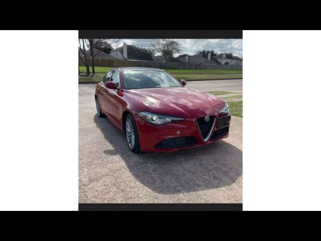 2017 Alfa Romeo Giulia Base