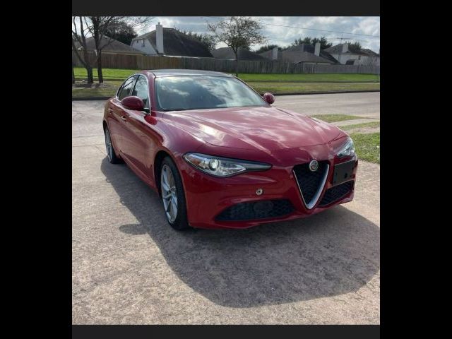 2017 Alfa Romeo Giulia Base