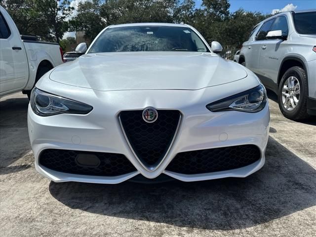 2017 Alfa Romeo Giulia Ti