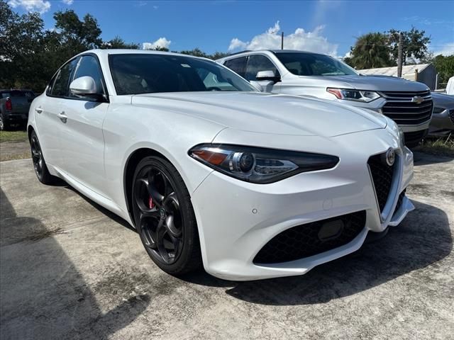 2017 Alfa Romeo Giulia Ti