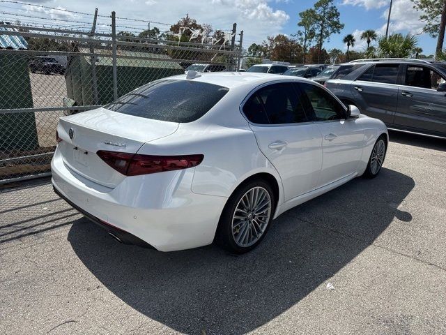 2017 Alfa Romeo Giulia Ti