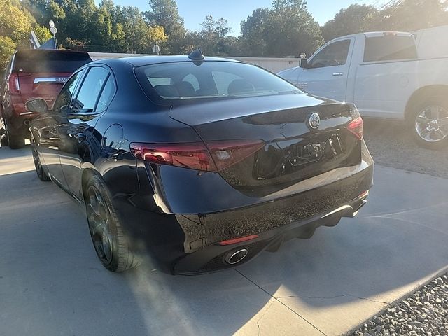 2017 Alfa Romeo Giulia Ti