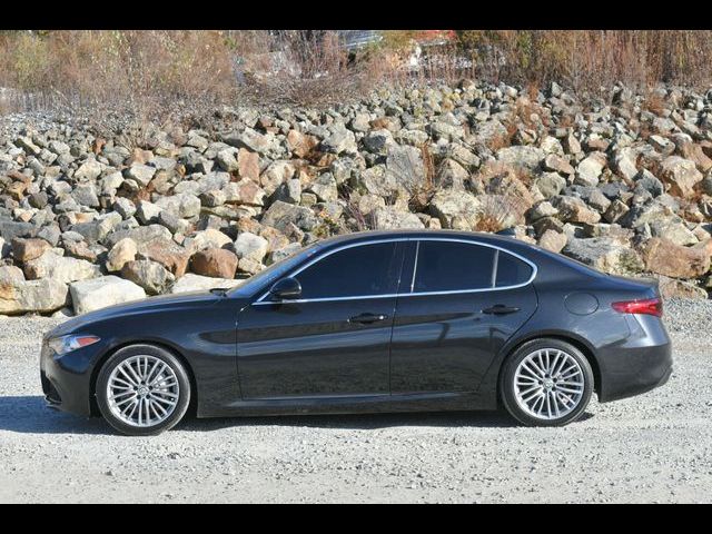 2017 Alfa Romeo Giulia Ti