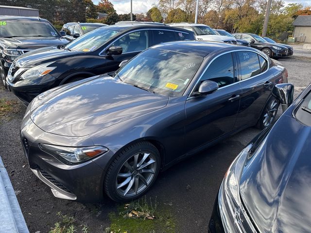 2017 Alfa Romeo Giulia Ti