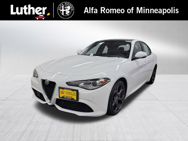 2017 Alfa Romeo Giulia Ti