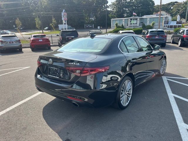 2017 Alfa Romeo Giulia Ti