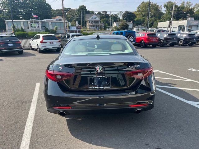 2017 Alfa Romeo Giulia Ti