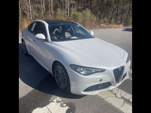 2017 Alfa Romeo Giulia Ti