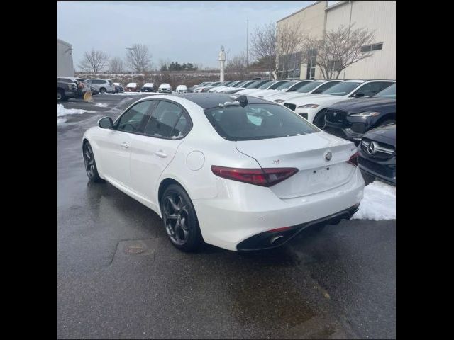 2017 Alfa Romeo Giulia Ti