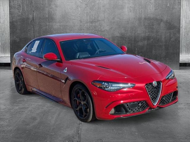 2017 Alfa Romeo Giulia Quadrifoglio