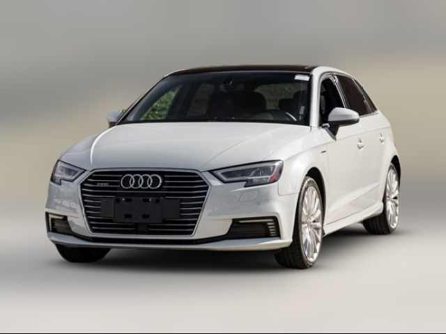 2017 Audi A3 Sportback e-tron Premium Plus