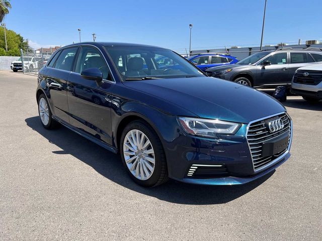 2017 Audi A3 Sportback e-tron Premium Plus