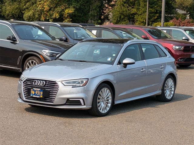 2017 Audi A3 Sportback e-tron Premium Plus