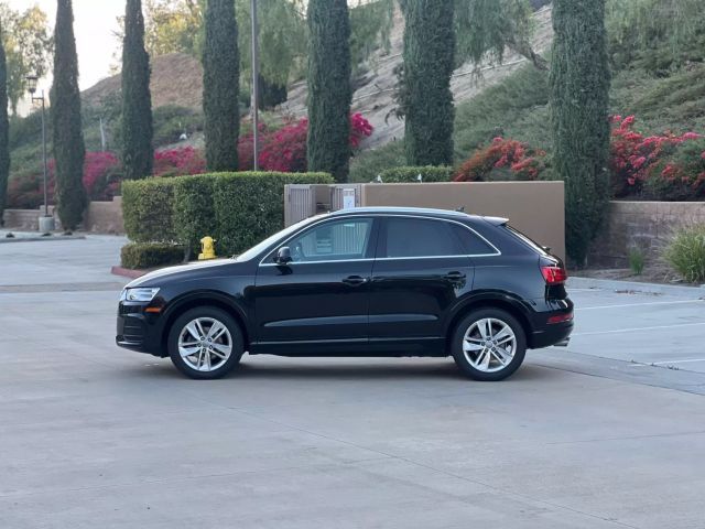 2017 Audi Q3 Premium Plus