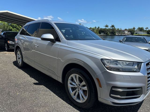 2017 Audi Q7 Premium Plus