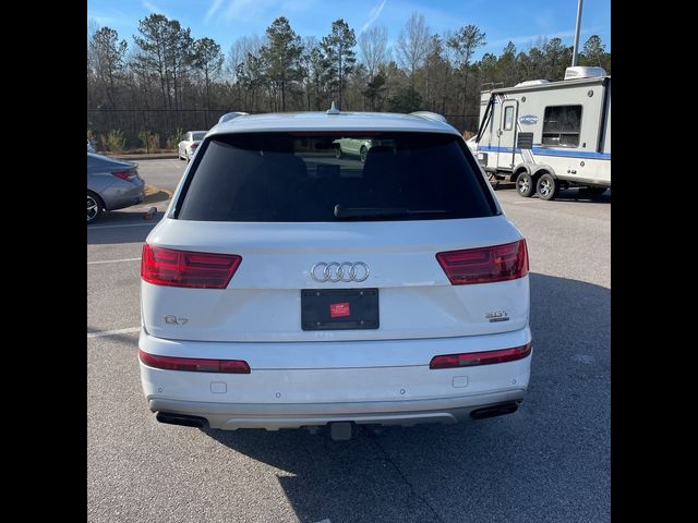 2017 Audi Q7 Premium Plus