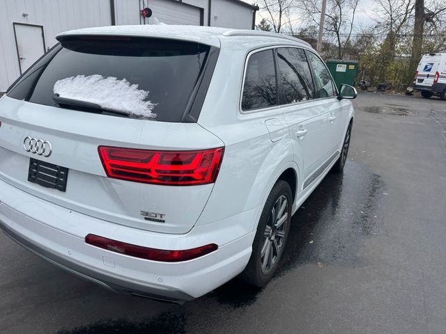 2017 Audi Q7 Premium Plus