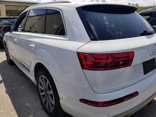 2017 Audi Q7 Premium Plus