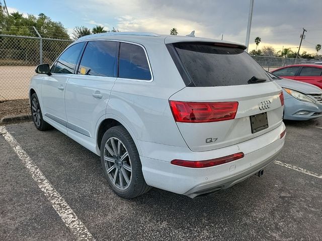 2017 Audi Q7 Premium Plus