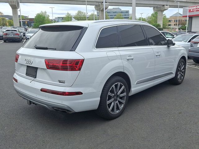 2017 Audi Q7 Premium Plus